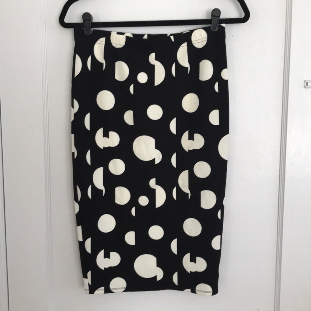 Black and white modernist stretchy pencil skirt